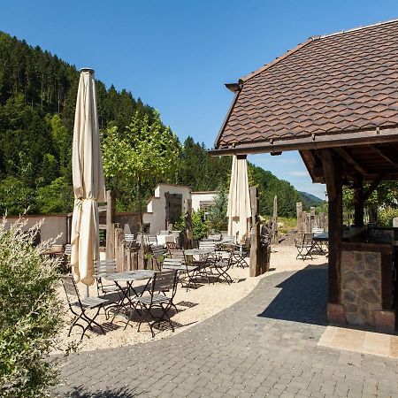 Landgasthaus Gruener Baum Simonswald Exterior photo